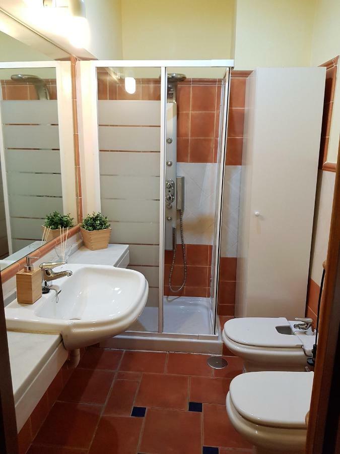 Feria Palace Apartment Sevilla Eksteriør billede